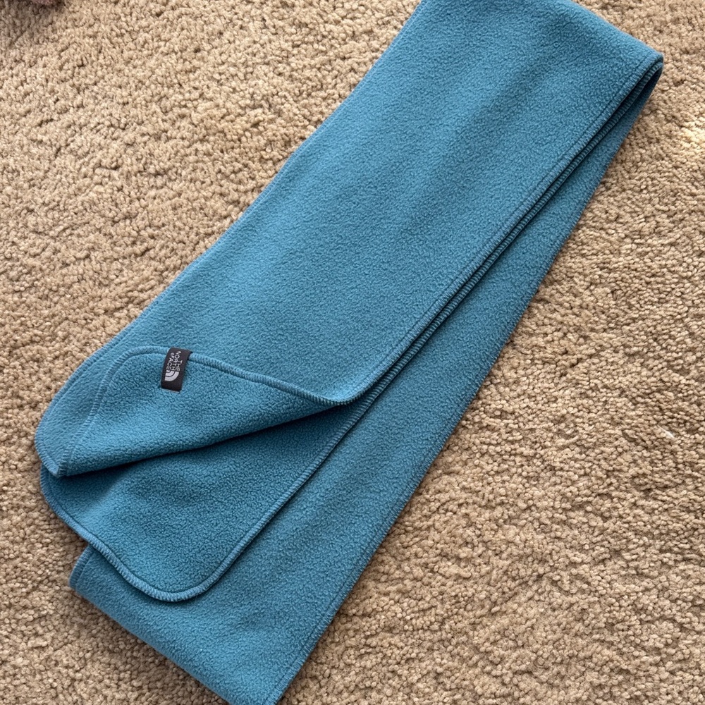 The North Face Teal Fleece Scarf